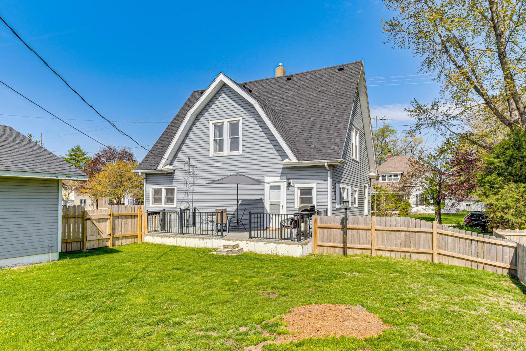 The Junction Victorian Home In Quaint Fortville! Luaran gambar