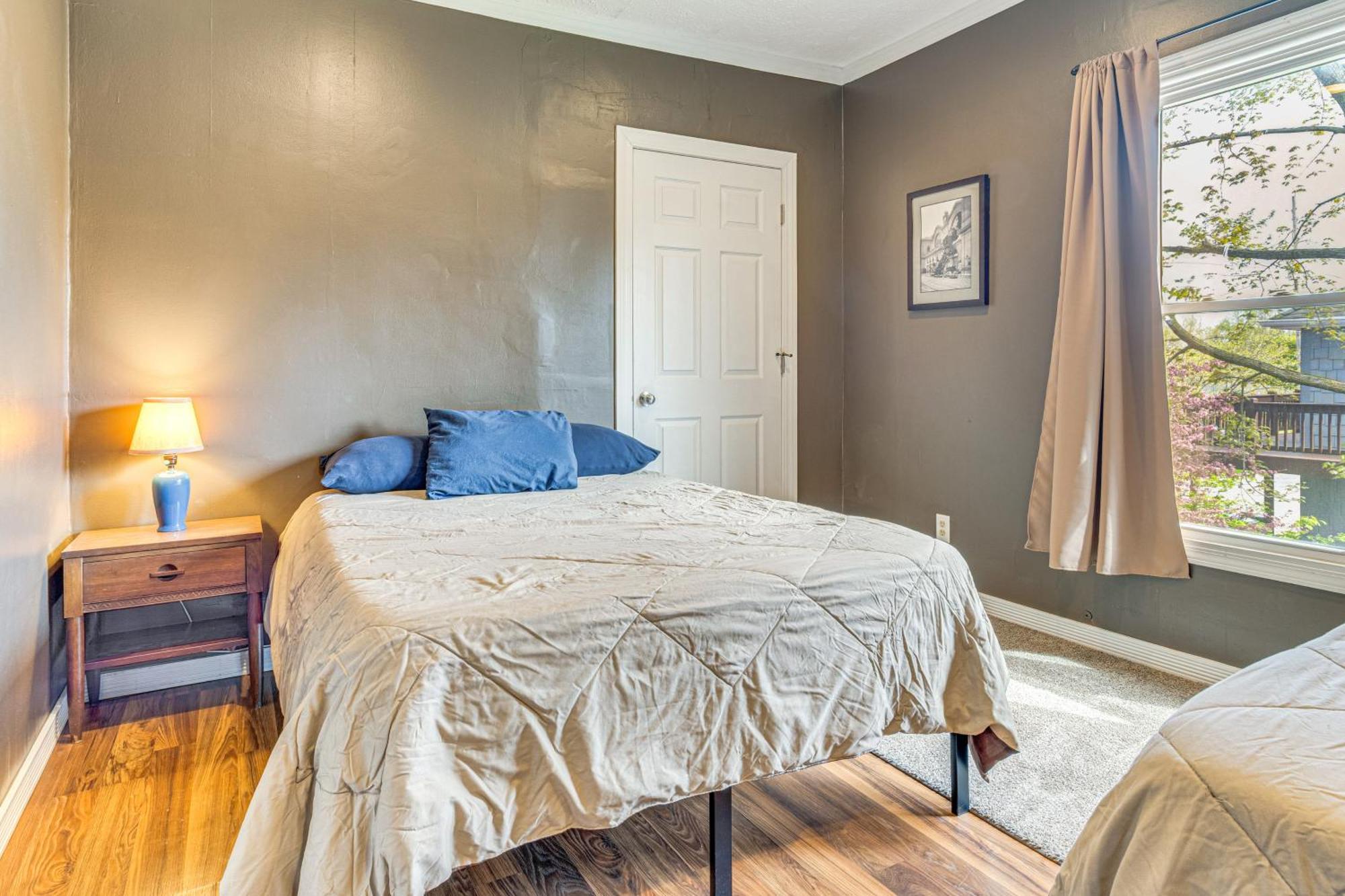 The Junction Victorian Home In Quaint Fortville! Luaran gambar
